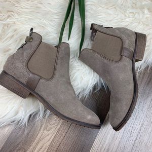 Steve Madden Gianna pull on ankle bootie size 7